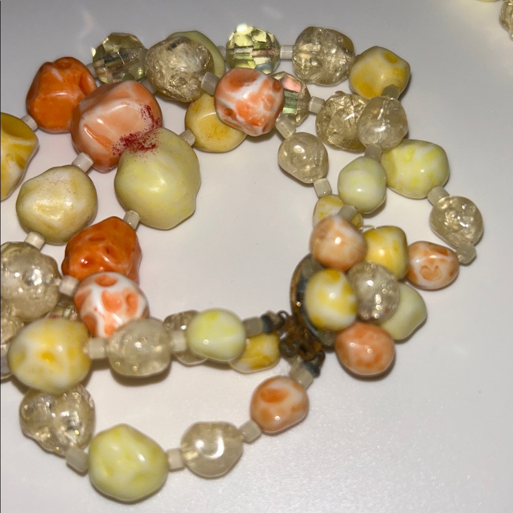 Deauville Multicolored Two-Strand Lucite Bead Necklace Earring Bracelet Vintage - Picture 6 of 8